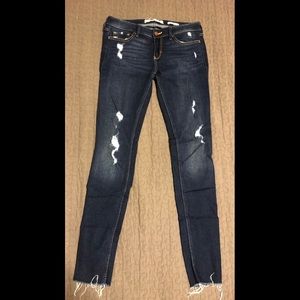 Hollister | Dark ripped jeans